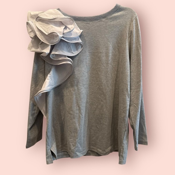 NWT Joh Grey Ruffle Pullover Sweatshirt Top - Picture 1 of 4